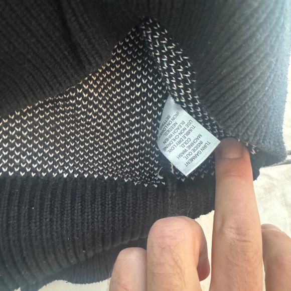 Essentials knit large rare - Picture 2 of 7